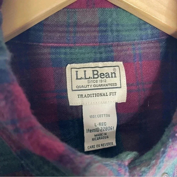 L.L. Bean Men's Scotch Plaid Flannel Shirt, Traditional Fit Size Large - Picture 3 of 5